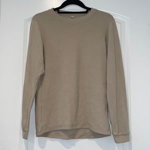 Uniqlo light brown/tan women’s small Heattech long sleeve shirt